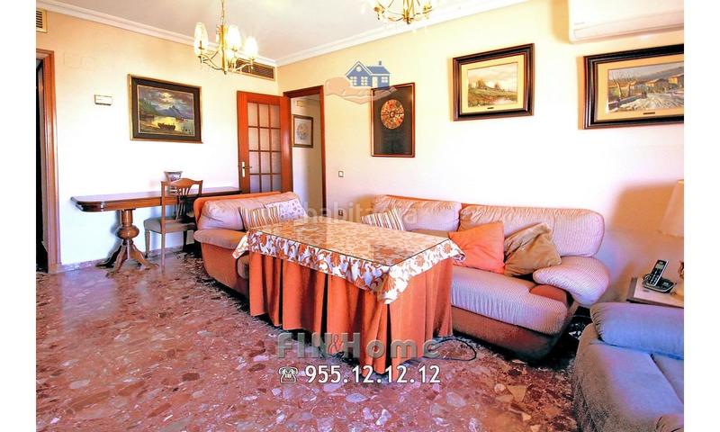 Foto a26d4268-beea-408c-ad9b-9758845ac9fa. Piso gran piso en triana 4 dormitorios. trastero y ascensor. garaje opc. en Sevilla