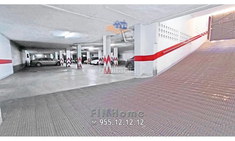 Foto c0f31d85-3b38-484a-a5ed-34d7854f3445. Piso gran piso en triana 4 dormitorios. trastero y ascensor. garaje opc. en Sevilla