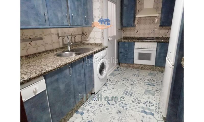 Foto d4b3dcbf-c824-4ae2-8b51-9721802a9d1c. Rent flat with heating in Triana Oeste Sevilla