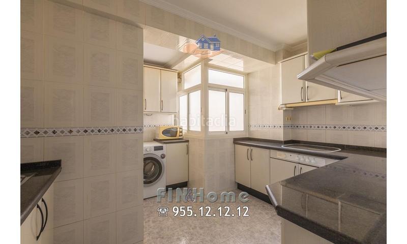 Foto d19f03c5-0cb8-475e-92bd-638dfd6b7363. Piso fantástica ocasión entre los pisos en venta en Sevilla