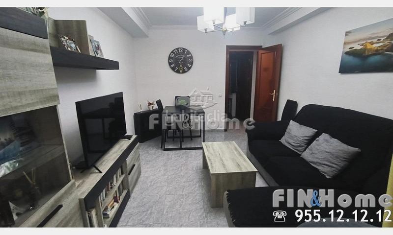 Foto 10bc70d1-e43b-42aa-9a03-073696a93db7. Appartement avec chauffage dans Triana Oeste Sevilla