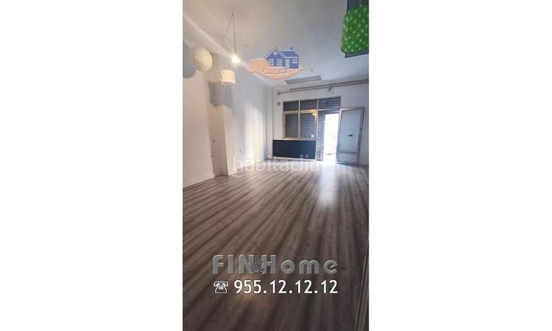 Foto e47ee0ef-f957-4b12-a90f-fab5c5e2dd2c. Alquiler local comercial  en triana calle evangelista en Sevilla