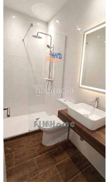 Foto 13bd822e-60b8-4f9d-bd7c-9518ef9989f5. Pis a Barrio León Sevilla