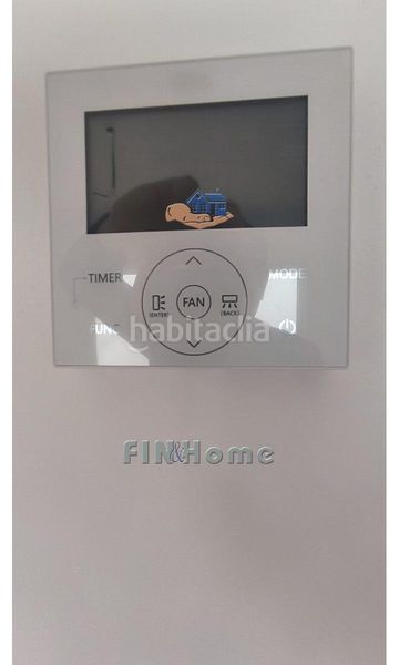 Foto 3217252d-f6d5-4a17-bb31-1b9bab32bb5f. Pis amb calefacció a Barrio León Sevilla