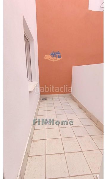Foto e19d111e-ba3b-4301-8dd5-5e75b236f4ec. Pis amb calefacció a Barrio León Sevilla