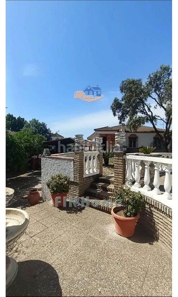 Foto 07d7e24d-f01b-416a-974c-93794a1e6e48. Xalet amb aparcament piscina a Gerena