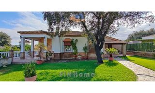 Chalet en Gerena. Chalet en venta en gerena. urbanización los zarzalejos. sevilla