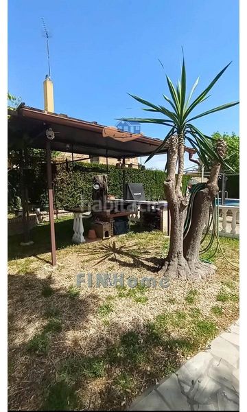 Foto de0f4b9d-00ac-4805-912f-99f28122e321. Xalet amb aparcament piscina a Gerena