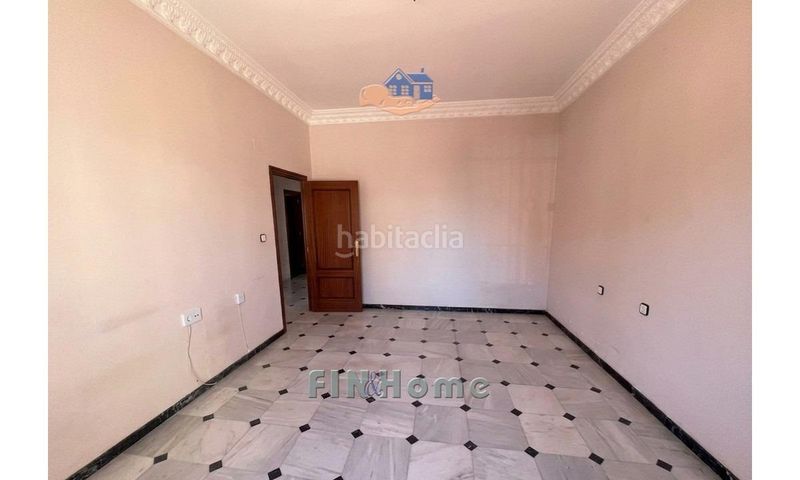 Foto 595ad012-8df2-43fd-b999-24a21bdd796d. Casa adossada a Umbrete