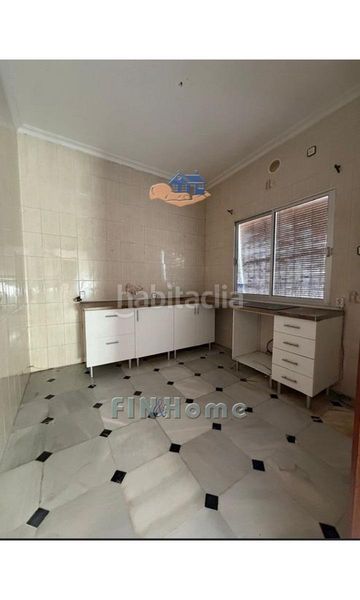 Foto b801fcb0-ccbd-458f-8f99-d4b4bb8e5509. Casa adossada a Umbrete