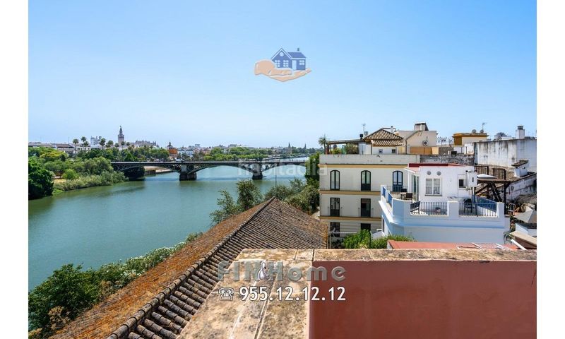 Foto bce556fa-960e-40ef-af57-995392ec12bc. Lloguer àtic amb calefacció a Triana Casco Antiguo Sevilla