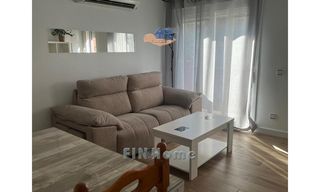 Alquiler Piso en Triana Oeste. Piso en alquiler en triana reformado con 3 dormitorios y ascenso