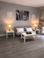 Rent Flat in El Torrejón - El Cerezo. Piso reformado a estrenar en alquiler en la macarena  residencia