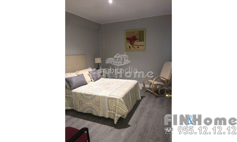 Foto 14d62a5b-694d-4dc6-9e62-57e8448a4e99. Rent flat with parking in El Torrejón - El Cerezo Sevilla