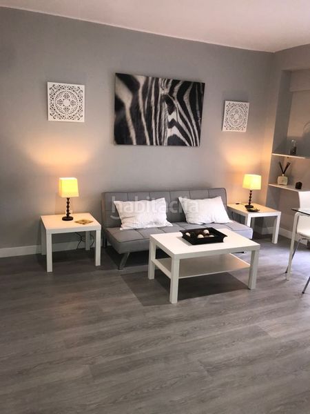 Foto 865008d3-9c5a-4838-a4df-7a9d72df7ef2. Rent flat with parking in El Torrejón - El Cerezo Sevilla