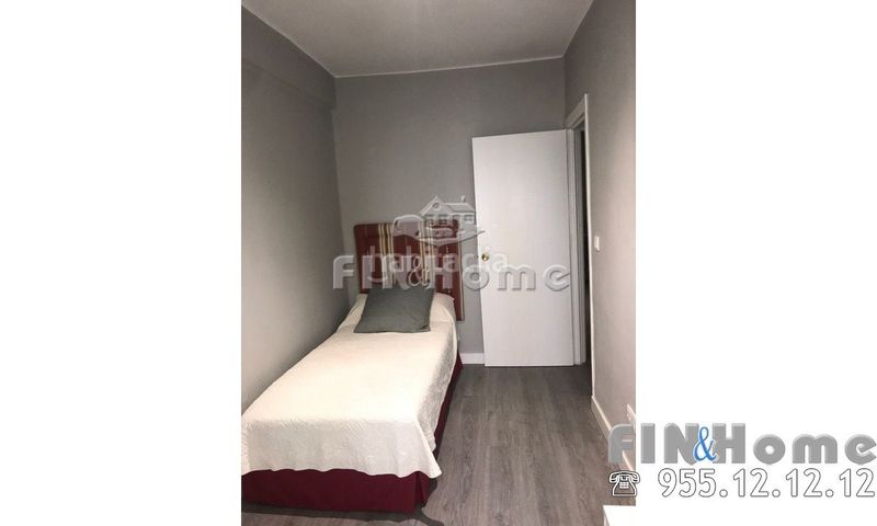 Foto 8a12e159-3565-4518-86fa-048e830f1709. Rent flat with parking in El Torrejón - El Cerezo Sevilla