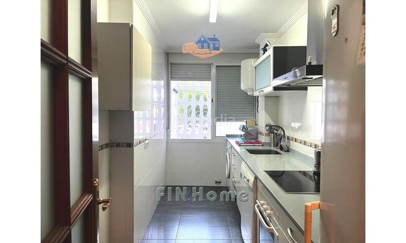 Foto f076a476-d5ec-421f-872a-2115bf864bf5. Rent flat in Barrio León Sevilla