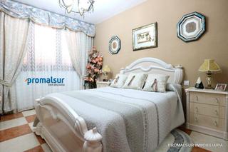 Casa en Puente Genil. Casa en venta en santo domingo, 5 dormitorios.