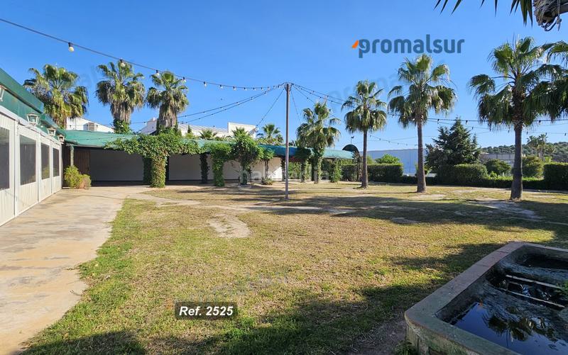 Foto 6547c12f-5184-4296-b09d-03d88f13891a. Lloguer local comercial a Puente Genil