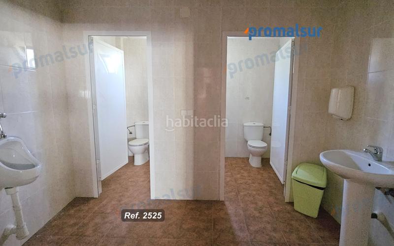 Foto 65b32896-d62d-4252-a39b-45b1e82e2bd7. Lloguer local comercial a Puente Genil