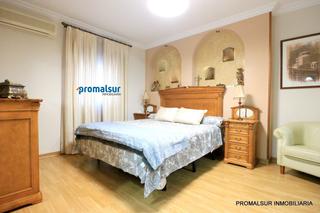 Piso en Écija. Piso en venta en alcarrachela, 4 dormitorios.