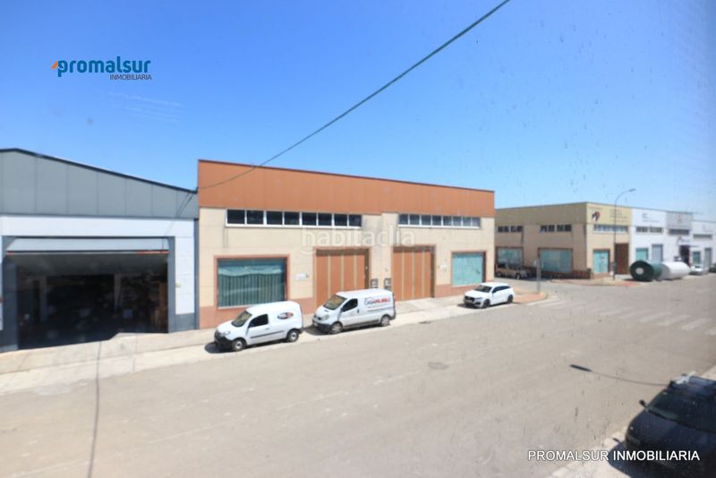 Foto 04877531-d67e-41a3-b465-edafd6b84920. Nau industrial a Casariche