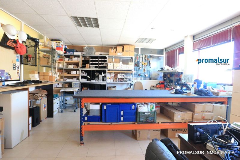 Foto ea6446a8-cee8-4acd-be62-88c040498ca2. Nau industrial a Casariche