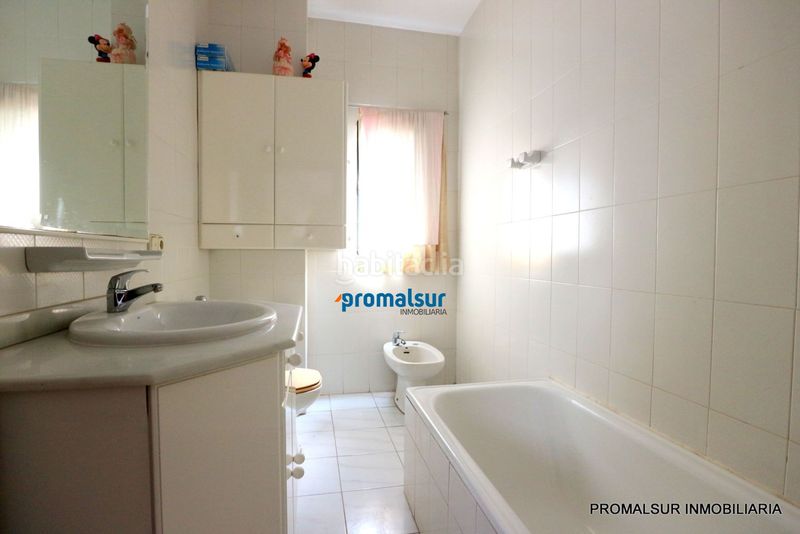 Foto 4e039bb0-fb13-4826-8af8-10c4c23602b4. Casa amb aparcament piscina a Puente Genil