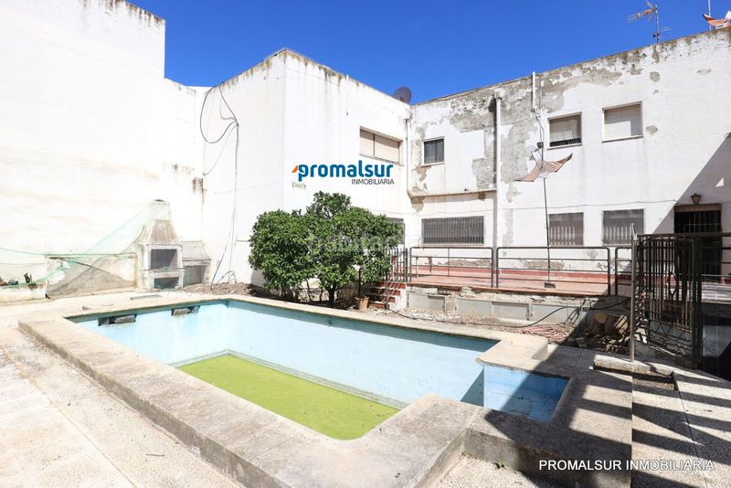 Foto 4e1d0857-61e0-4448-8e8f-767b24fc74b0. Casa amb aparcament piscina a Puente Genil