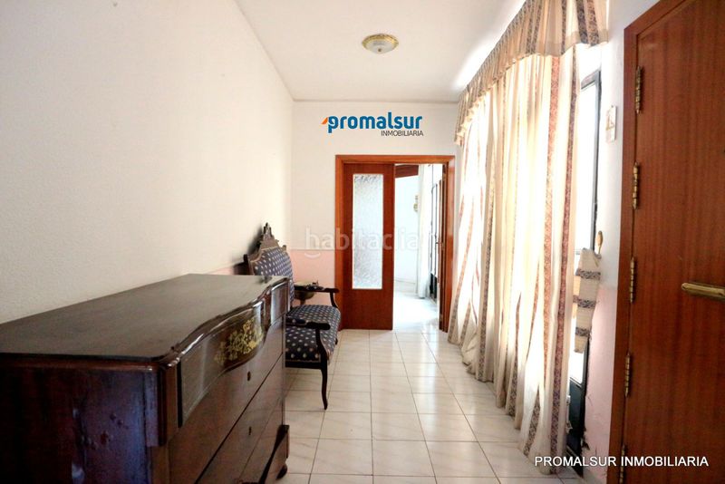 Foto fa45d13a-f8b2-44b4-898c-e3c1aea4a2ba. Casa amb aparcament piscina a Puente Genil