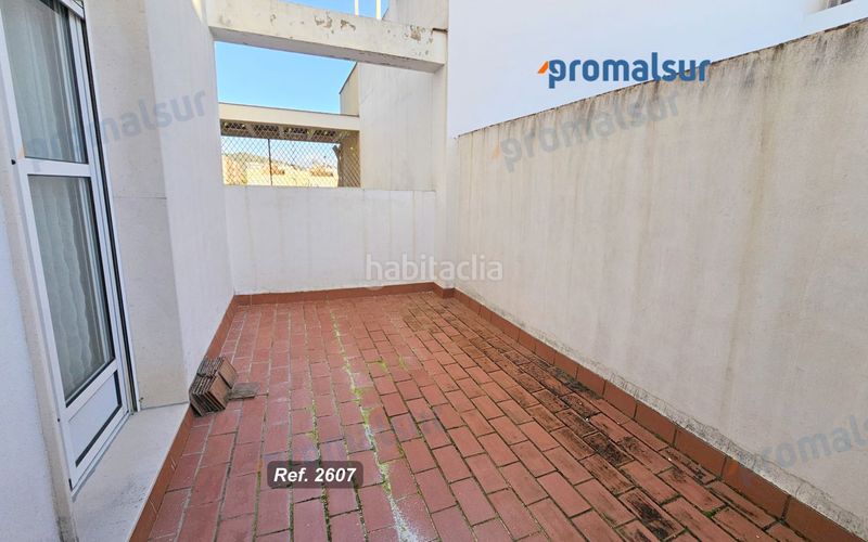 Foto abadff74-8c59-4f13-b6a0-1ac0007e6340. Casa amb aparcament a Puente Genil