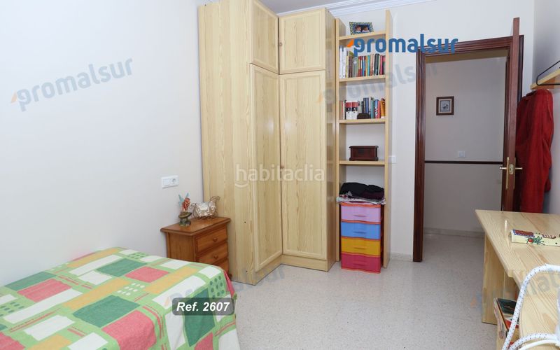 Foto bd786eef-6e57-4385-a00e-295ff892b4c0. Casa amb aparcament a Puente Genil