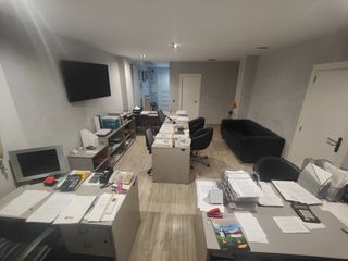 Oficina a Avinguda d'Alexandre Rosselló 13