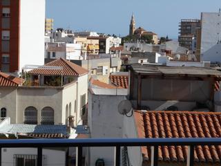 Lloguer Pis  Cartuja. Piso de 3 dormitorios amueblado, luminoso y con buenas vistas ce