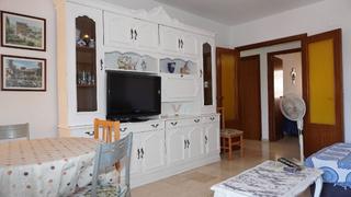 Lloguer Pis  Cartuja. Solo estudiantes. piso de 3 dormitorios amueblado, luminoso y co