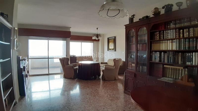 Foto a233b6fa-6bcb-4be1-b32e-6cf46b6f11d1. Piso amplio piso para reformar en calle nueva en Motril ciudad Motril