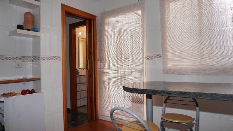 Foto 4416805d-04bd-481f-9381-5b239bb37f44. Casa adosada amplia casa agrupada de 198 m2 en calle amadeo nervo en Motril