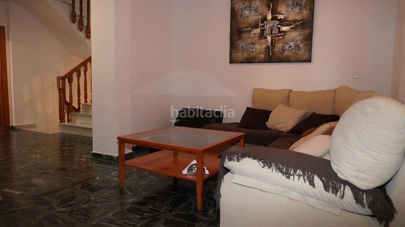 Foto 57f375b1-6bf1-4962-8ee5-a332b4244aa8. Casa adosada amplia casa agrupada de 198 m2 en calle amadeo nervo en Motril