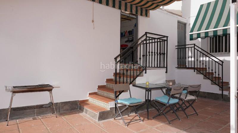 Foto d958a94d-e691-4791-b7c2-1bc386ca96c7. Casa adosada amplia casa agrupada de 198 m2 en calle amadeo nervo en Motril