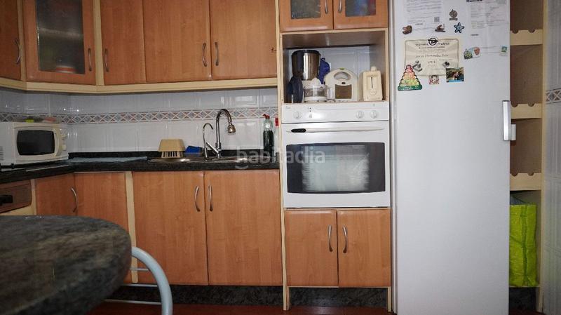 Foto ede1b6f0-d97f-4153-a60d-9058bbab026c. Casa adosada amplia casa agrupada de 198 m2 en calle amadeo nervo en Motril