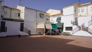 Maison jumelée  Amadeo nervo. Amplia casa agrupada de 198 m2 en calle amadeo nervo