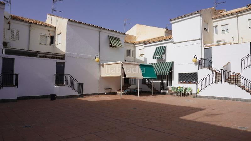 Foto ef0104cf-7d16-4257-b4fc-d69493e02d0c. Casa adosada amplia casa agrupada de 198 m2 en calle amadeo nervo en Motril