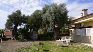 Maison à Motril  ciudad. Villa accesible en una planta con aparcamiento