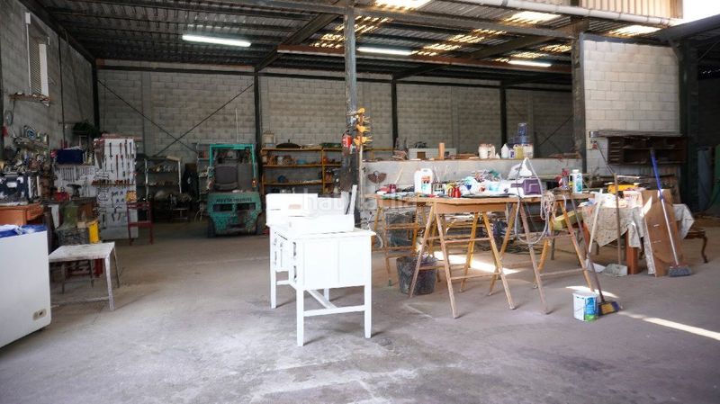 Foto 4bf33ae1-f34c-402a-a371-ba5c21d86704. Industrial building in Playa de Granada Motril