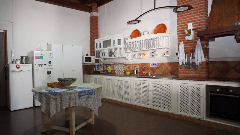Foto fecadddb-0ec8-4e50-86de-f57922577a19. Industrial building in Playa de Granada Motril