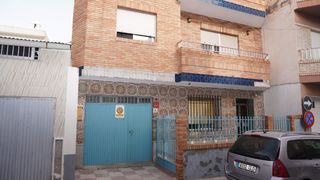Casa adossada  San millán alto. Casa de dos plantas junto a la calle ancha
