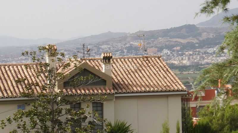 Foto a08223f8-eed9-49a7-887c-c610e37f1ad2. Casa a los cerezos a Gójar