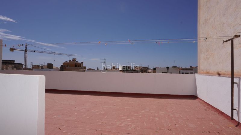 Foto c4180fa6-f590-48ef-a3e7-9cf797b4f10a. Casa adossada a Motril ciudad Motril