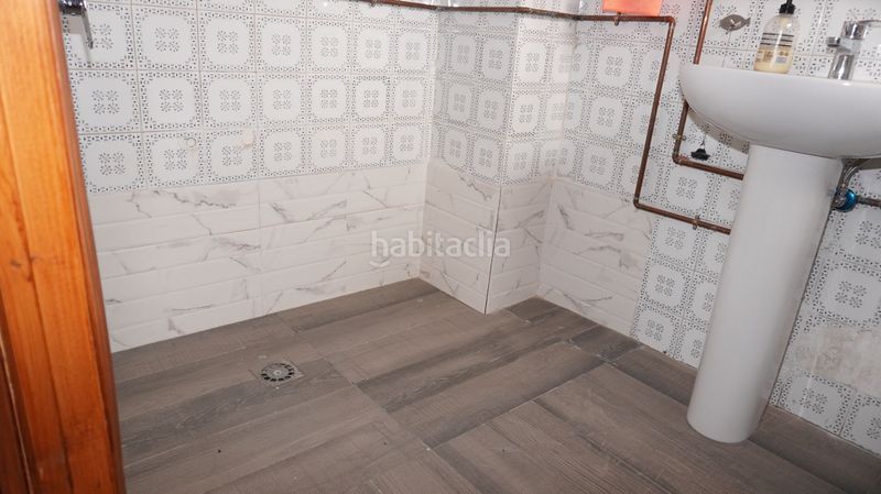 Foto f1fff90e-bdaa-4d61-9bb5-f32c7579ff30. Casa adossada a Motril ciudad Motril