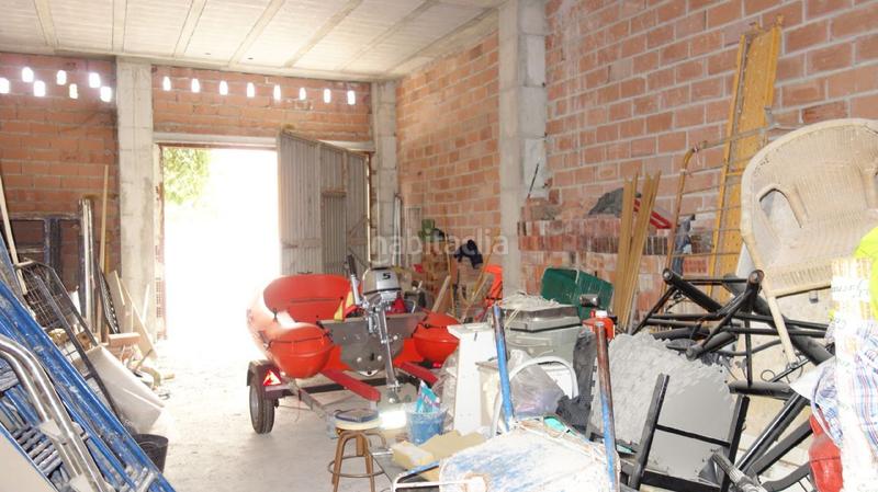 Foto 0ee9cda5-4f0c-4110-af11-3135a1148f73. Local comercial local de nueva construcción en calle ancha en Motril